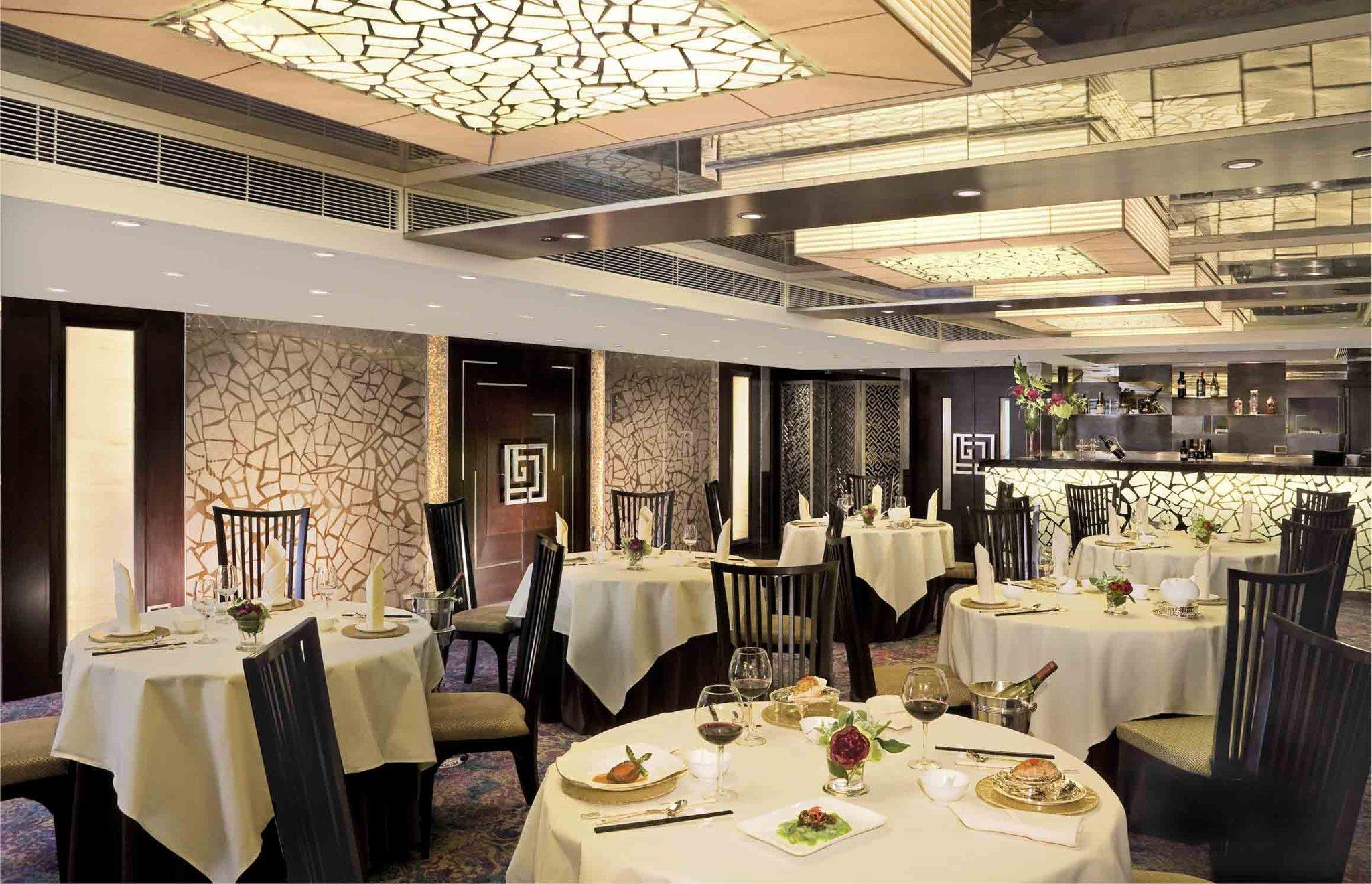 Regal Kowloon Hotel Hong Kong Exterior photo