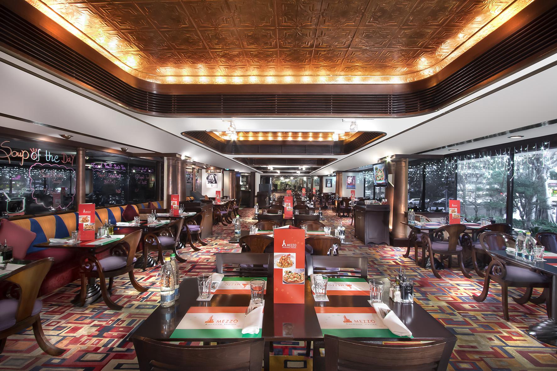 Regal Kowloon Hotel Hong Kong Exterior photo