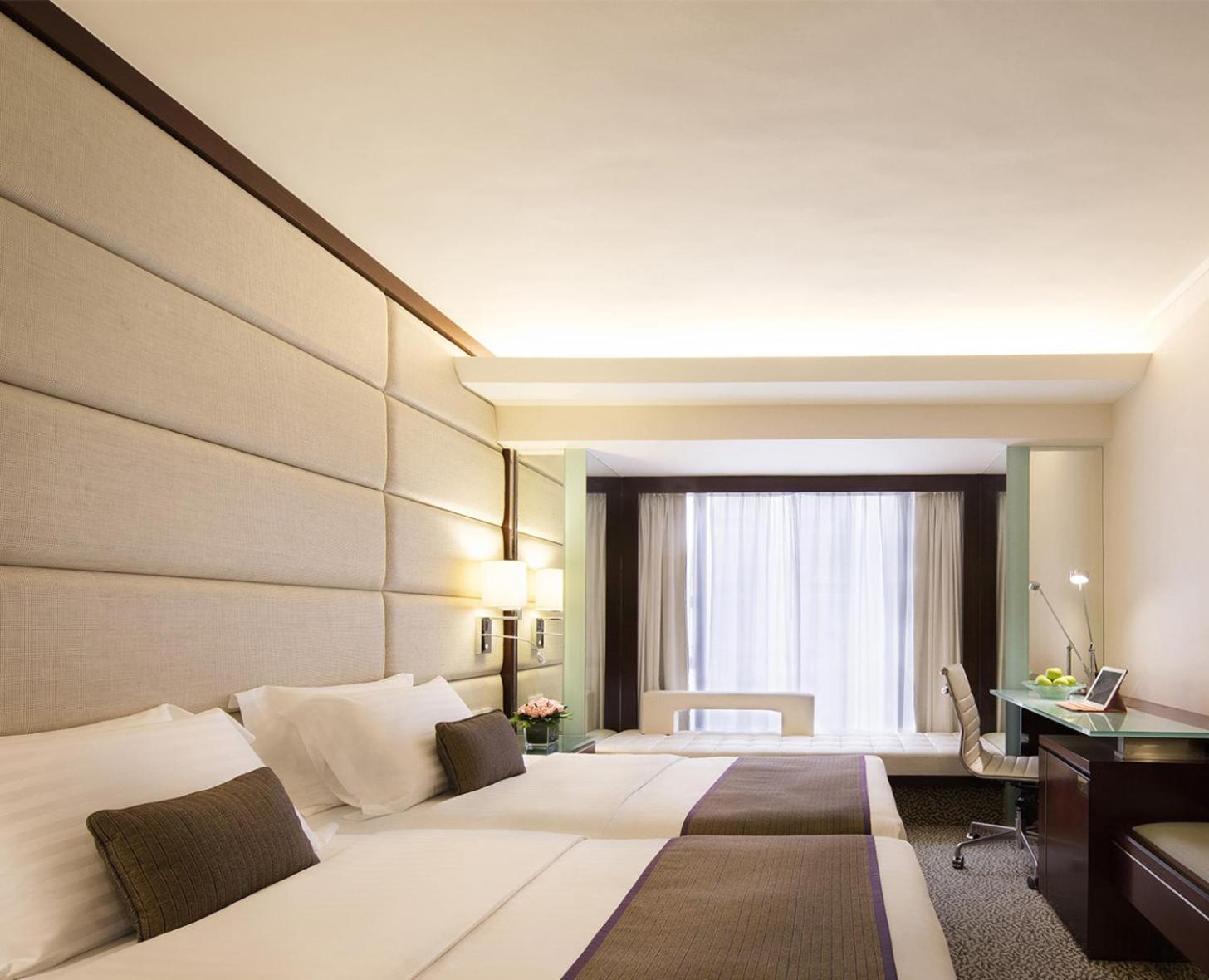 Regal Kowloon Hotel Hong Kong Exterior photo