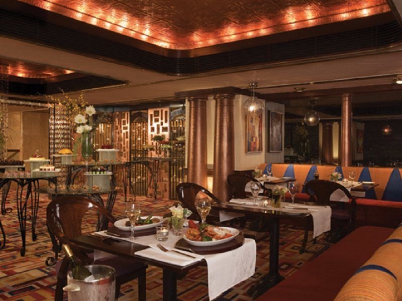Regal Kowloon Hotel Hong Kong Exterior photo